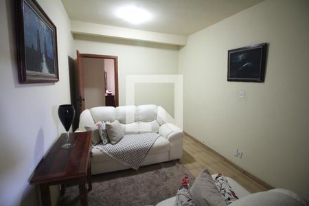 Sala de casa para alugar com 3 quartos, 354m² em Pindorama, Belo Horizonte