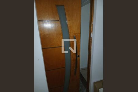 Foto 13 de casa à venda com 6 quartos, 240m² em Vila Uniao (Zona Leste), São Paulo
