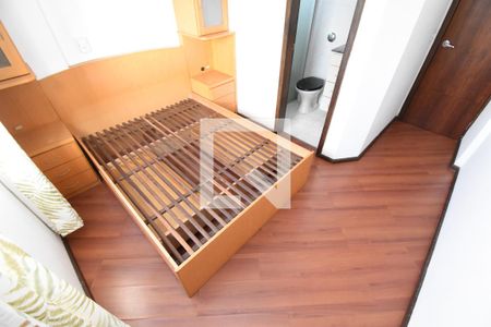 Suíte de apartamento para alugar com 2 quartos, 64m² em Cabral, Curitiba