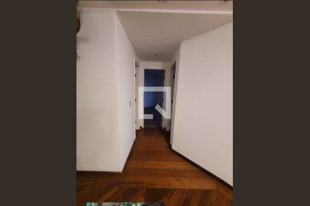 Corredor de apartamento para alugar com 3 quartos, 147m² em Vila Mathias, Santos