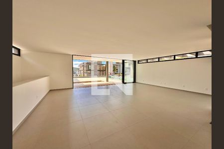 Casa de Condomínio para alugar com 4 quartos, 524m² em  Lagoa dos Ingleses, Nova Lima