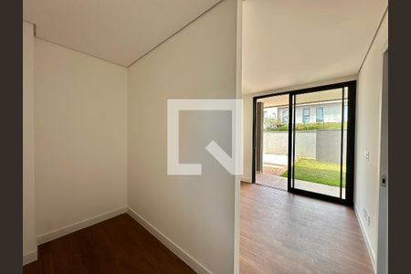 Casa de Condomínio para alugar com 4 quartos, 524m² em  Lagoa dos Ingleses, Nova Lima