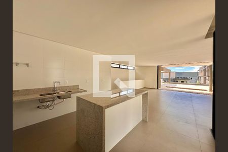 Casa de Condomínio para alugar com 4 quartos, 524m² em  Lagoa dos Ingleses, Nova Lima
