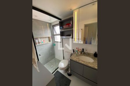 Banheiro de apartamento à venda com 3 quartos, 88m² em Barra Funda, São Paulo