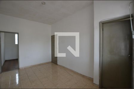 Sala  de apartamento para alugar com 2 quartos, 78m² em Marechal Hermes, Rio de Janeiro