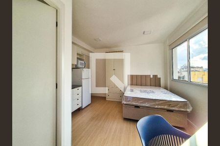 Sala/Quarto de kitnet/studio para alugar com 1 quarto, 18m² em República, São Paulo