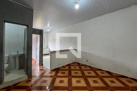 Casa para alugar com 1 quarto, 50m² em Parque Bristol, São Paulo