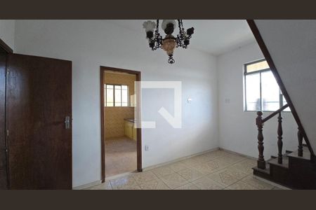 Sala de casa para alugar com 5 quartos, 210m² em Santa Ines, Belo Horizonte