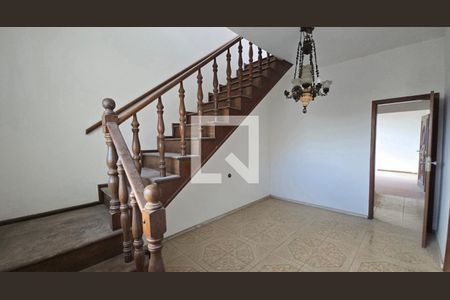 Sala de casa para alugar com 5 quartos, 210m² em Santa Ines, Belo Horizonte