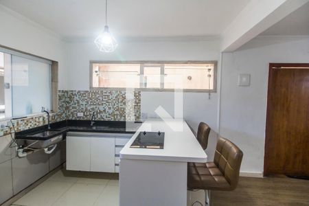 Cozinha de kitnet/studio para alugar com 0 quarto, 25m² em Jardim Julio, Barueri