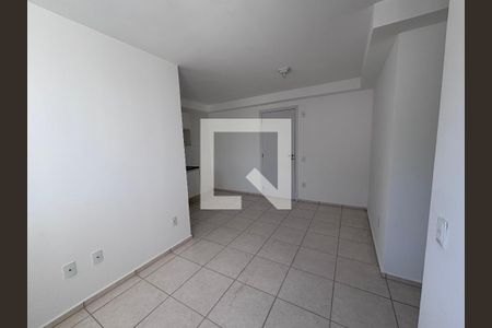 Sala de apartamento à venda com 2 quartos, 48m² em Barra da Tijuca, Rio de Janeiro