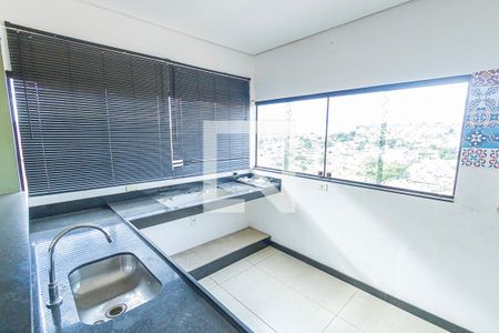 Cozinha de casa para alugar com 2 quartos, 110m² em Novo Glória, Belo Horizonte