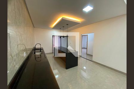 Sala/cozinha de casa à venda com 3 quartos, 168m² em Vila Finsocial, Goiânia
