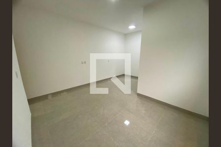 Casa à venda com 3 quartos, 168m² em Vila Finsocial, Goiânia