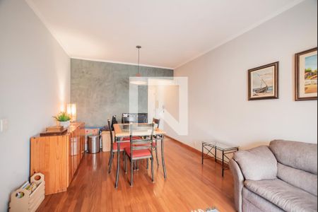 Sala de apartamento para alugar com 3 quartos, 75m² em Chácara Inglesa, São Paulo