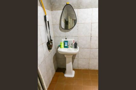 Banheiro de casa para alugar com 1 quarto, 30m² em Encantado, Rio de Janeiro