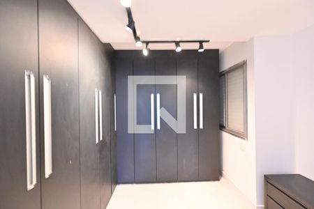 Suíte de apartamento à venda com 2 quartos, 173m² em Vila Clementino, São Paulo
