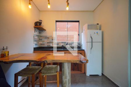 Sala/Cozinha de apartamento para alugar com 1 quarto, 50m² em São João do Rio Vermelho, Florianópolis