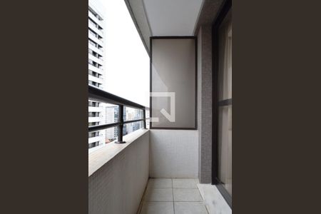 Varanda da sala de apartamento para alugar com 2 quartos, 132m² em Paraíso, São Paulo