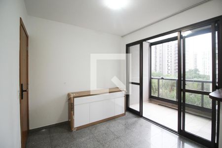 Sala de apartamento à venda com 2 quartos, 74m² em Moema, São Paulo