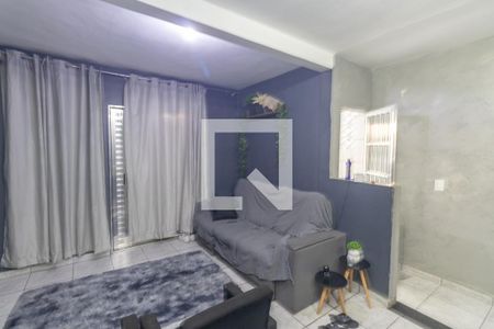 Sala de casa à venda com 4 quartos, 100m² em Vila Constança, São Paulo