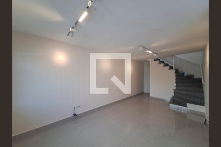 Sala de casa à venda com 3 quartos, 136m² em Vila Dom Pedro Ii, São Paulo