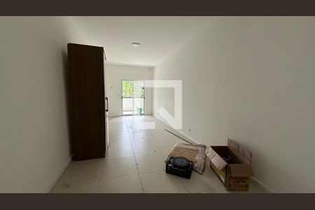 Sala de apartamento para alugar com 3 quartos, 91m² em Vargem Pequena, Rio de Janeiro