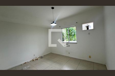Quarto 1 de apartamento para alugar com 3 quartos, 91m² em Vargem Pequena, Rio de Janeiro