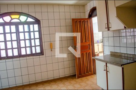 Casa à venda com 4 quartos, 178m² em Setor Campinas, Goiânia