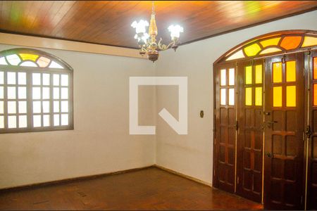 Casa à venda com 4 quartos, 178m² em Setor Campinas, Goiânia