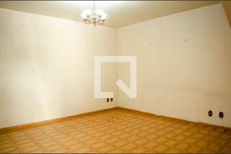 Casa à venda com 4 quartos, 178m² em Setor Campinas, Goiânia