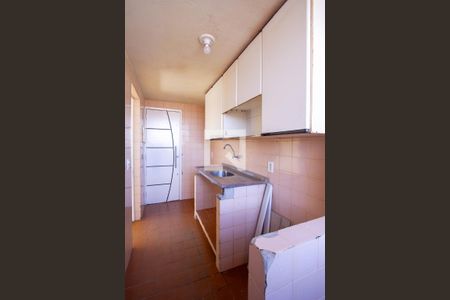 Cozinha de apartamento para alugar com 2 quartos, 67m² em Mutondo, São Gonçalo