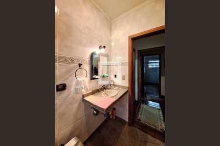 Banheiro de casa à venda com 3 quartos, 280m² em Chora Menino, São Paulo