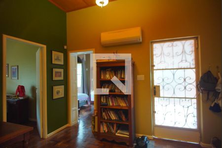 Sala 1 de casa de condomínio para alugar com 5 quartos, 328m² em Auxiliadora, Porto Alegre