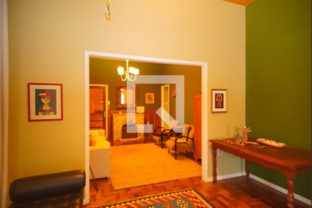 Sala 1 de casa de condomínio para alugar com 5 quartos, 328m² em Auxiliadora, Porto Alegre