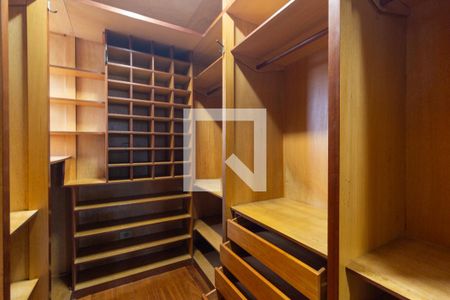Closet de apartamento à venda com 2 quartos, 65m² em Alto de Pinheiros, São Paulo
