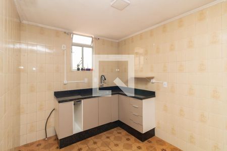 Cozinha  de apartamento para alugar com 2 quartos, 47m² em Conjunto Residencial José Bonifácio, São Paulo