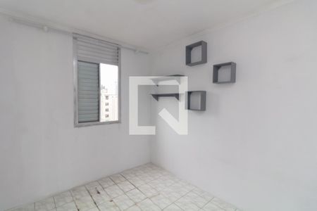 Quarto 1 de apartamento para alugar com 2 quartos, 47m² em Conjunto Residencial José Bonifácio, São Paulo