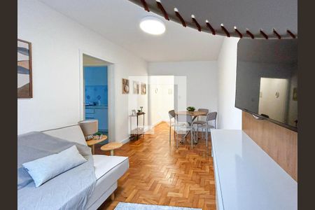 Sala de apartamento para alugar com 1 quarto, 60m² em São João, Porto Alegre