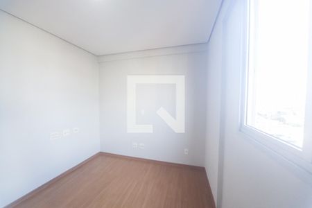 quarto 1 de apartamento para alugar com 3 quartos, 75m² em Floresta, Belo Horizonte