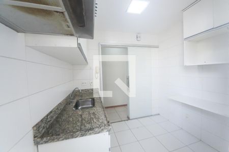 Cozinha de apartamento para alugar com 3 quartos, 75m² em Floresta, Belo Horizonte