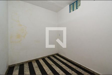 Quarto  de kitnet/studio para alugar com 2 quartos, 39m² em Lagoinha, Belo Horizonte