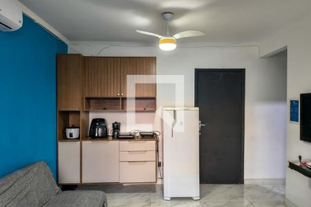 Sala  de kitnet/studio para alugar com 0 quarto, 45m² em Canto do Forte, Praia Grande