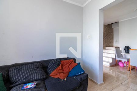 Sala de Estar de casa à venda com 3 quartos, 188m² em Vila Romero, São Paulo
