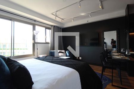 Sala/Quarto de kitnet/studio à venda com 1 quarto, 31m² em Indianópolis, São Paulo