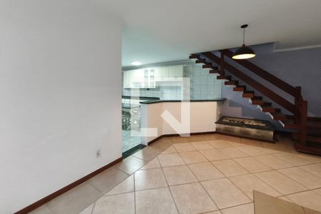 Sala de Estar de casa para alugar com 4 quartos, 310m² em Parque da Figueira, Campinas