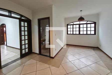 Sala de Estar de casa para alugar com 4 quartos, 310m² em Parque da Figueira, Campinas
