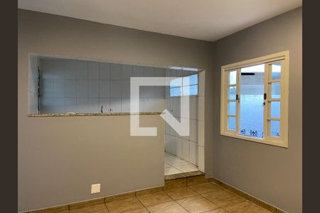 Sala de casa para alugar com 2 quartos, 100m² em Mutinga, Osasco