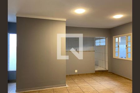 Sala de casa para alugar com 2 quartos, 100m² em Mutinga, Osasco