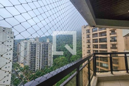 Apartamento para alugar com 3 quartos, 98m² em Barra Funda, Guarujá